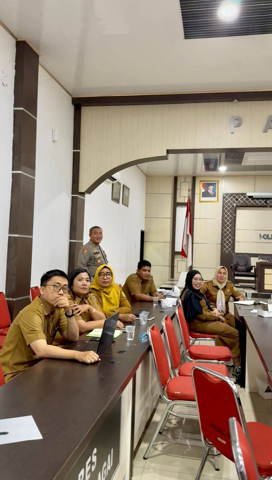 Aktivitas Dinas Kominfo Sergai Hari Ini, Turut Serta Dalam Penilaian Lomba Video Hias Desa dan Pelantikan PBSI