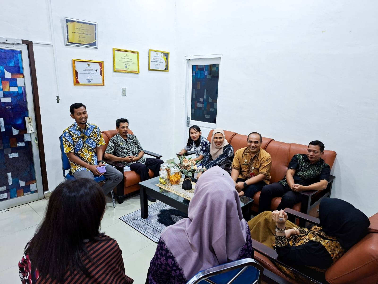 Sinergi Penyiaran, Kadis Kominfo Sergai Terima Kunjungan Manajemen Radio Odan FM Batu Bara